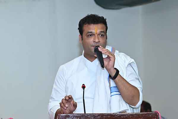 Shrdheyn Swami Shree Dr Karnavbhai Joshi